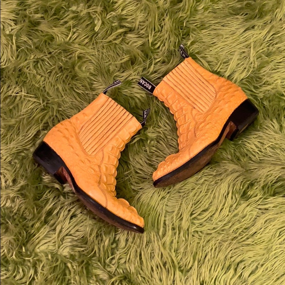 Vintage Leather / Crocodile Embossed Boots !!!